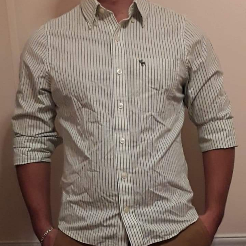 👕 Abercrombie and Fitch shirt 👕